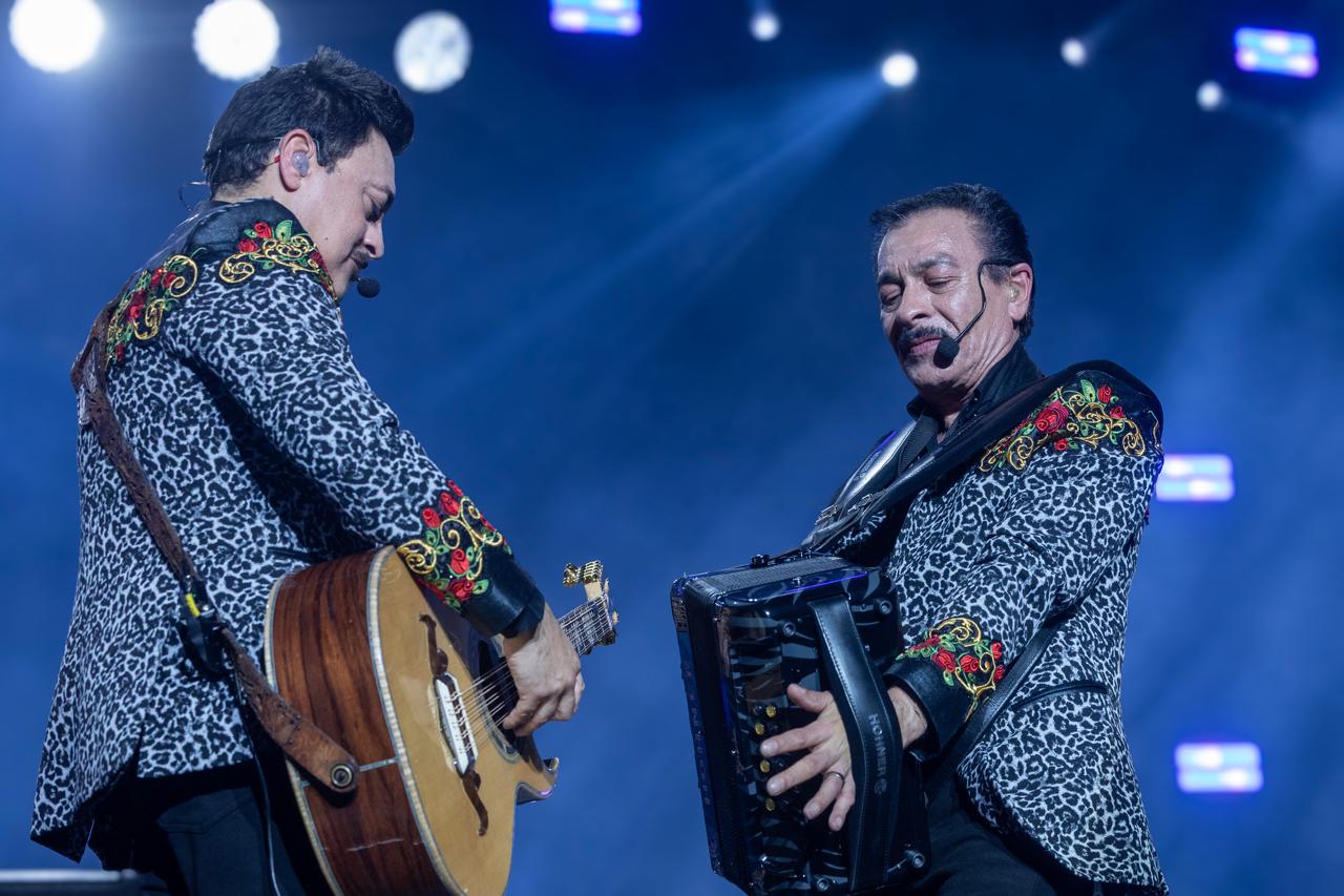 Galería ENTREFAM - LOS TIGRES DEL NORTE HACEN HISTORIA EN REPÚBLICA DOMINICANA