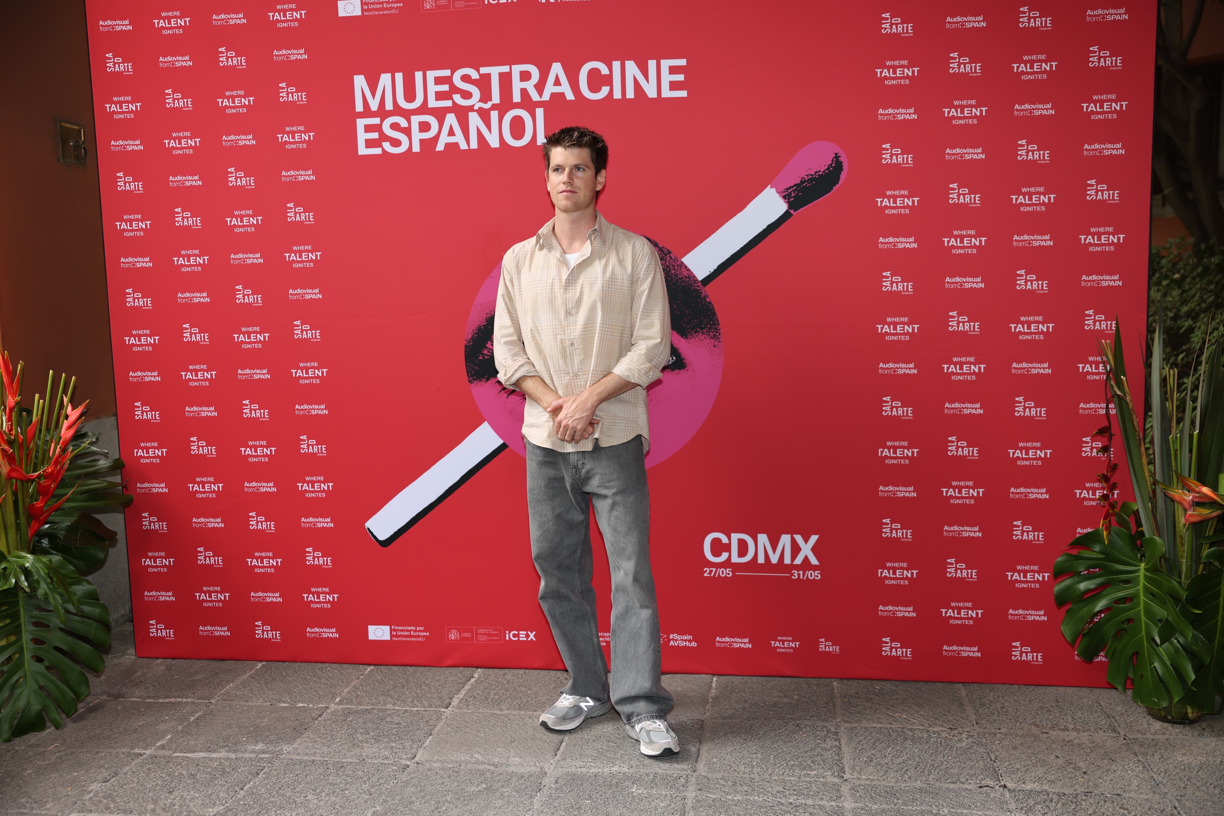 Galería ENTREFAM - Juntos Maribel Verdú, Ángela Molina y Miguel Bernardeau.