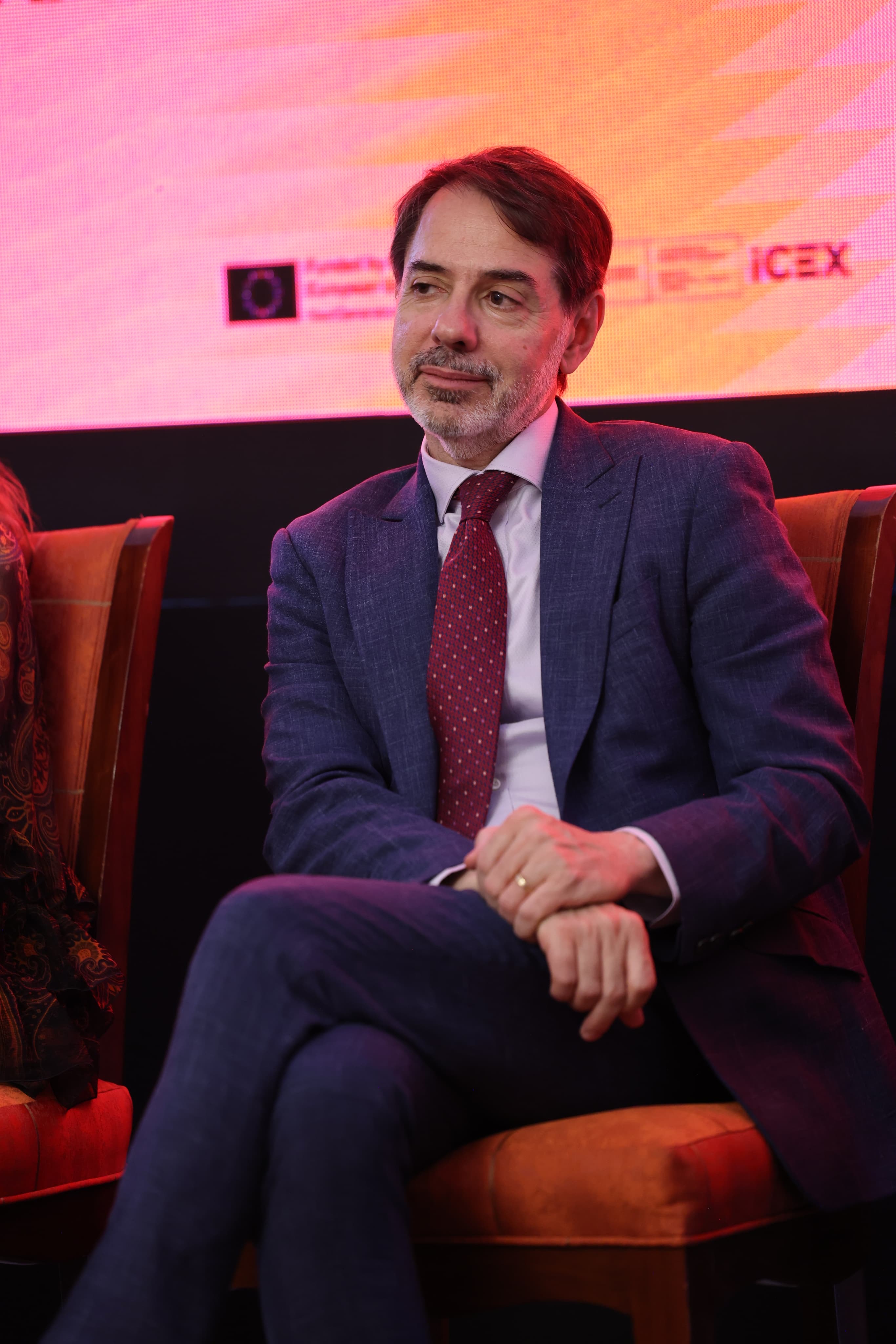 Galería ENTREFAM - Juntos Maribel Verdú, Ángela Molina y Miguel Bernardeau.