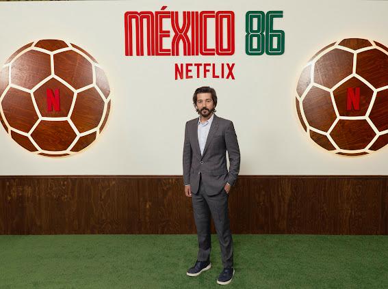 Galería ENTREFAM - Diego Luna, Karla Souza y  Gabriel Ripstein.