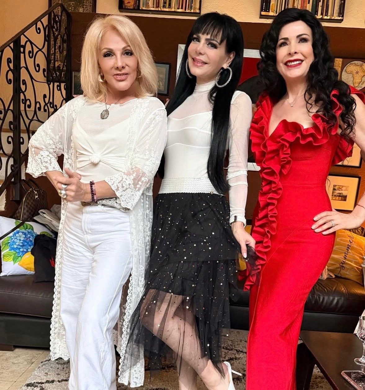 Galería ENTREFAM - Maribel Guardia Celebró 67 años.
