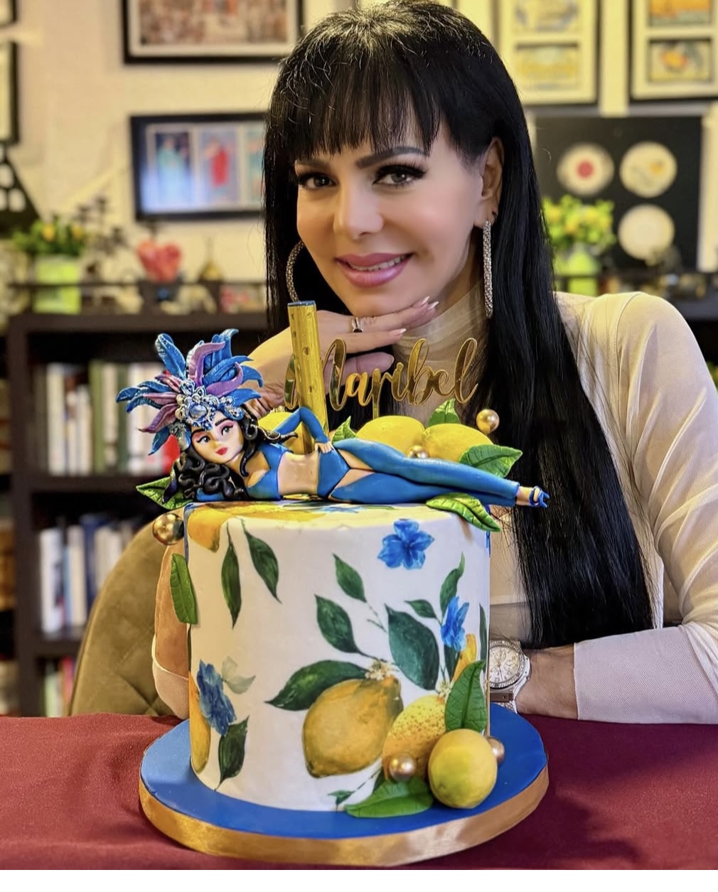 Galería ENTREFAM - Maribel Guardia Celebró 67 años.
