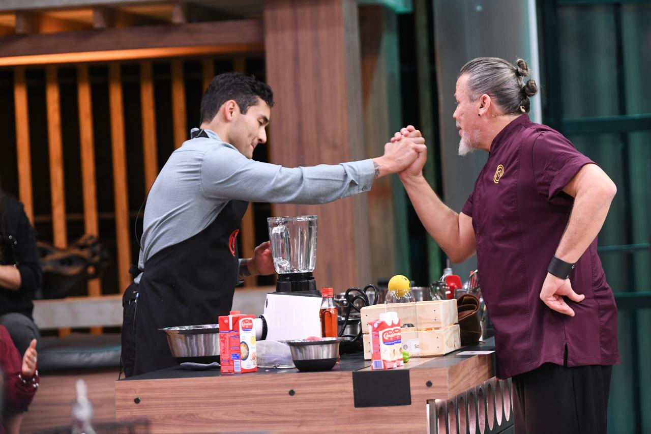 Galería ENTREFAM - EMOCIONES A FLOR DE PIEL EN LA COCINA DE MASTERCHEF.