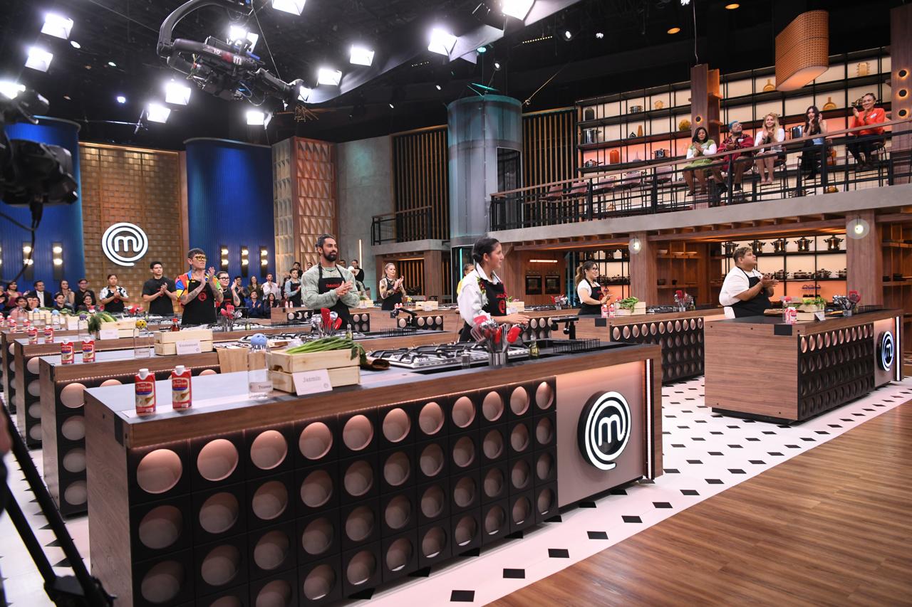 Galería ENTREFAM - EMOCIONES A FLOR DE PIEL EN LA COCINA DE MASTERCHEF.