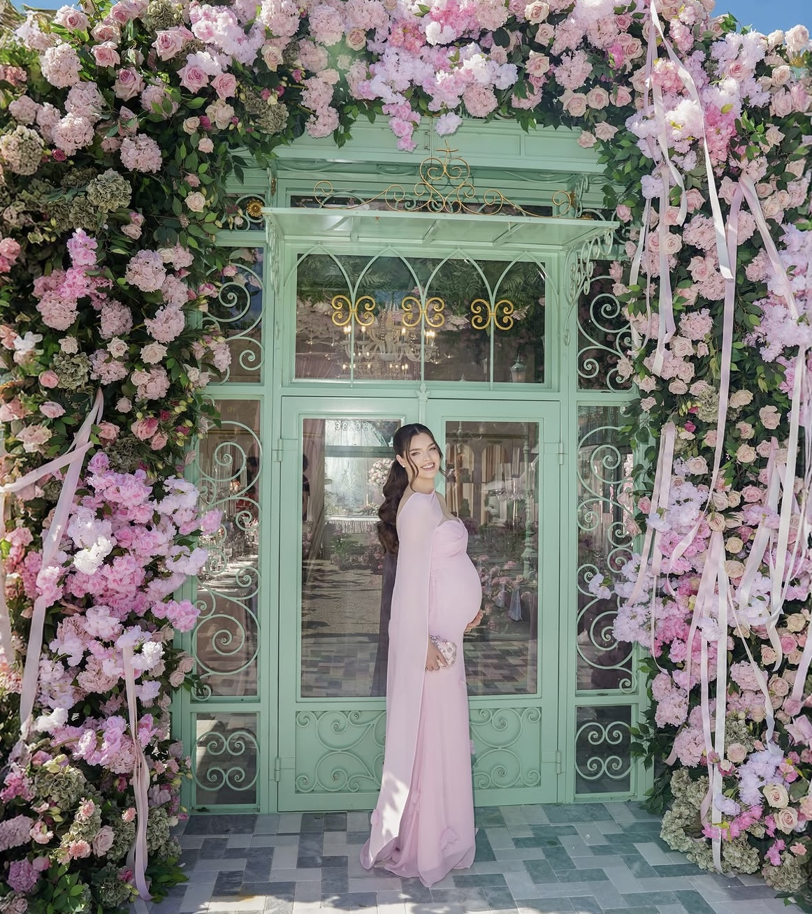 Galería ENTREFAM - Nadia Ferreira y Marc Anthony celebran espectacular Baby Shower.