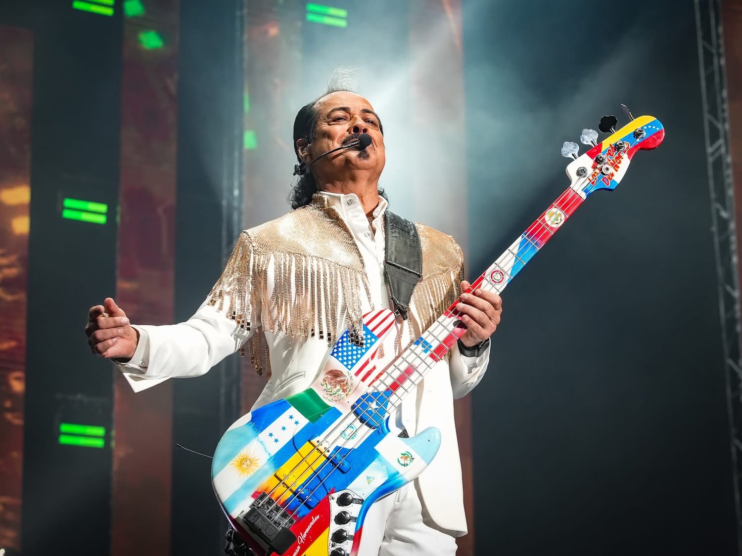 Galería ENTREFAM - LOS TIGRES DEL NORTE HACEN RUGIR EL ESTADIO GNP.