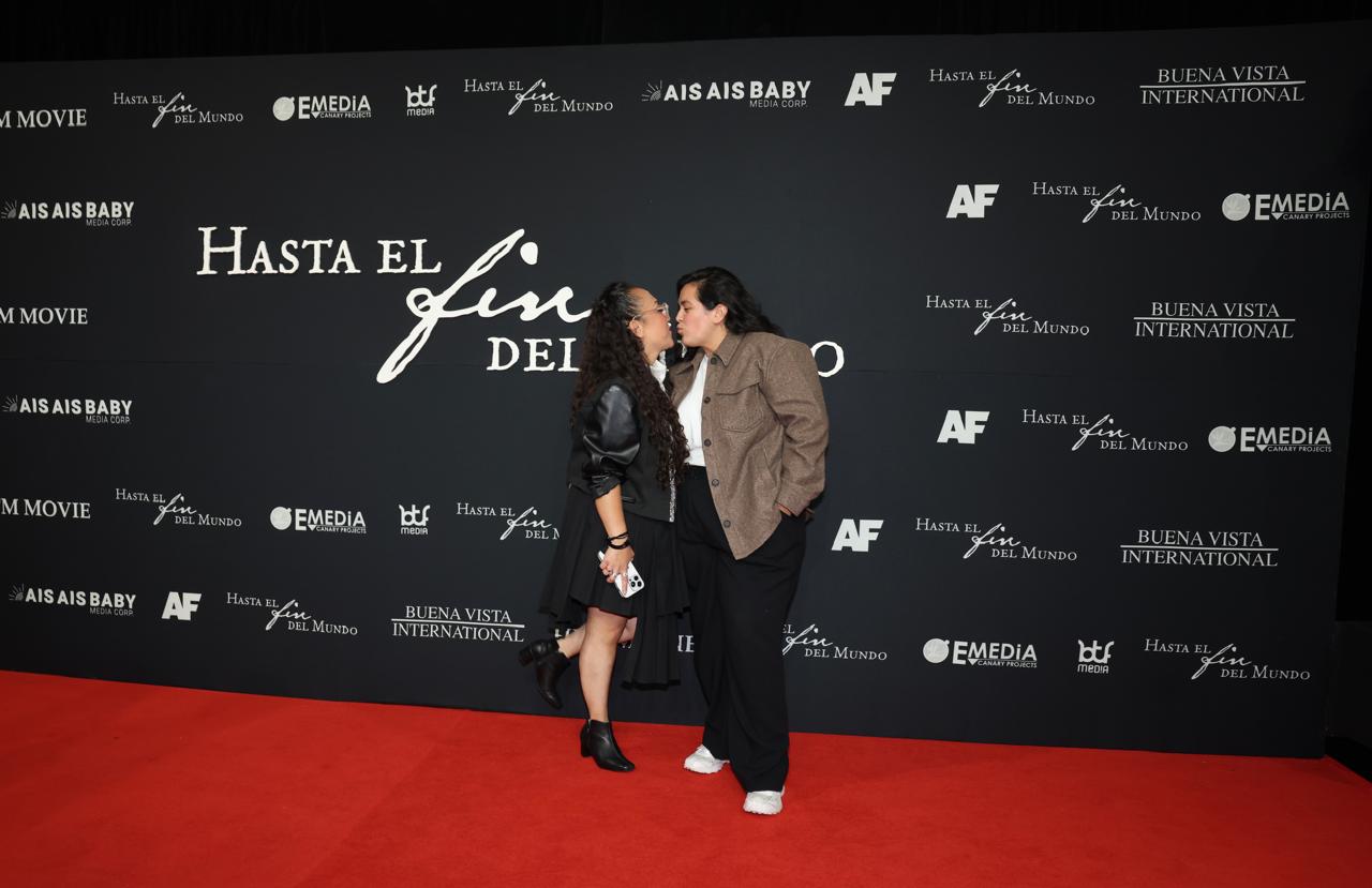 Galería ENTREFAM - Aislinn Derbez y Mauricio Ochmann viven su propia historia de amor.