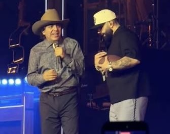Relacionado: Carín León y Cristian Castro Juntos.