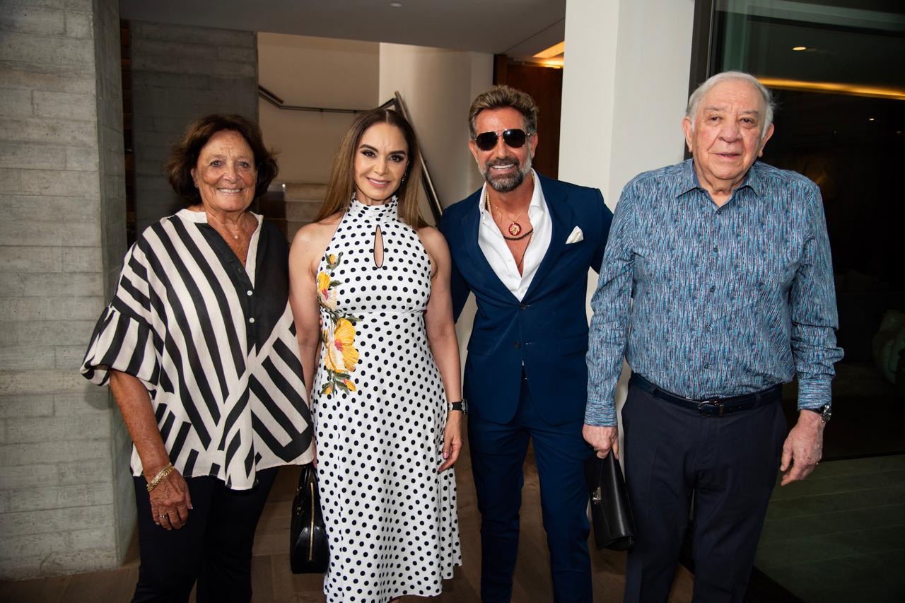 Galería ENTREFAM - Gabriel Soto Celebra 30 años de trayectoria artística.