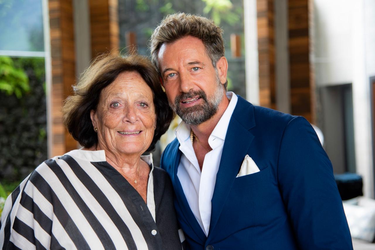 Galería ENTREFAM - Gabriel Soto Celebra 30 años de trayectoria artística.