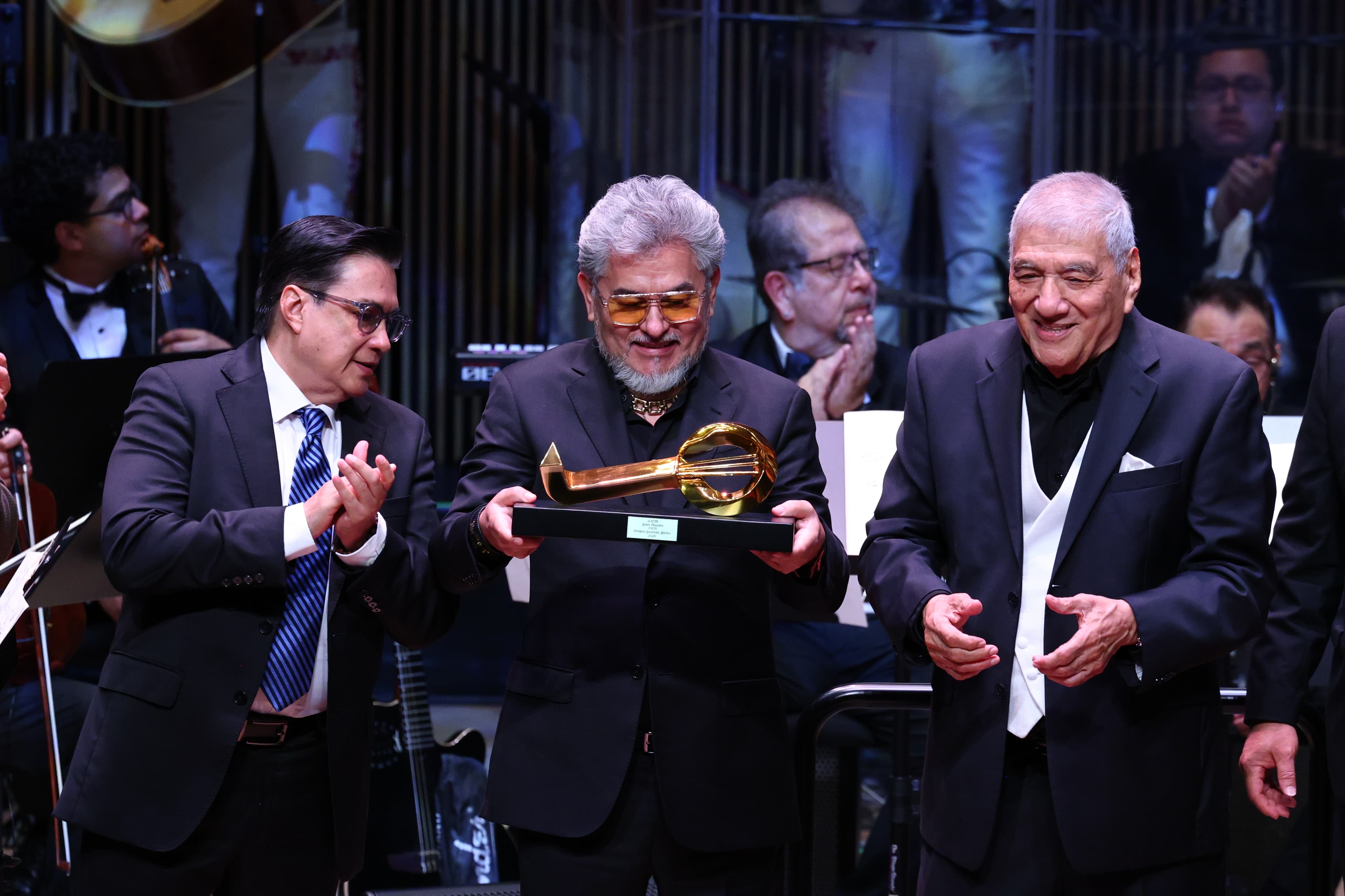 Galería ENTREFAM - Se llevó a cabo la 22ª entrega de los Premios Éxitos SACM 2026.