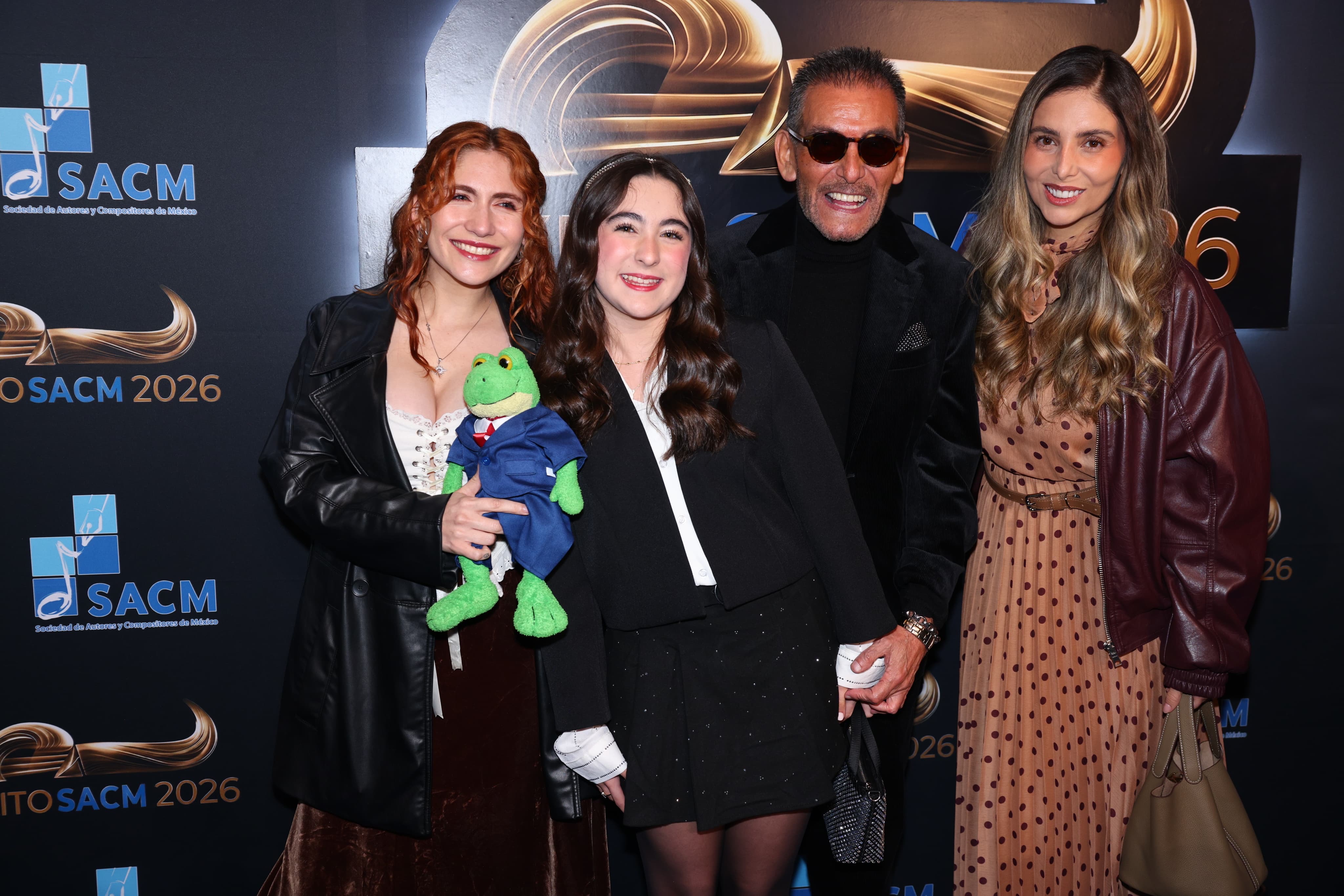 Galería ENTREFAM - Se llevó a cabo la 22ª entrega de los Premios Éxitos SACM 2026.