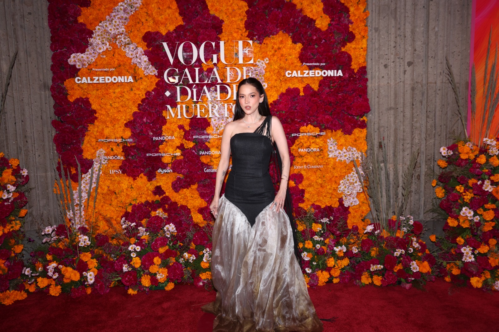 Galería ENTREFAM - Vogue celebra el Día de Muertos.