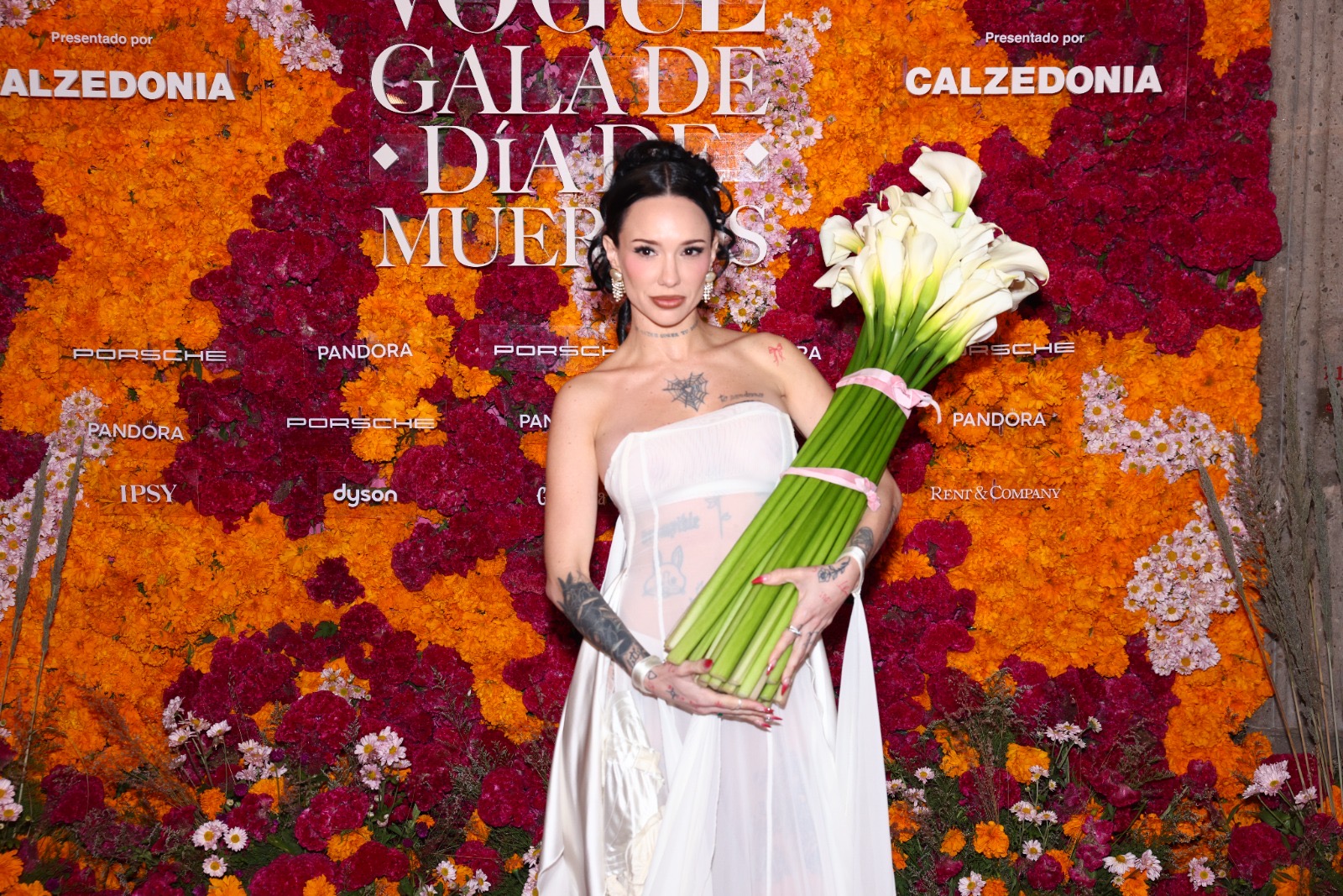 Galería ENTREFAM - Vogue celebra el Día de Muertos.