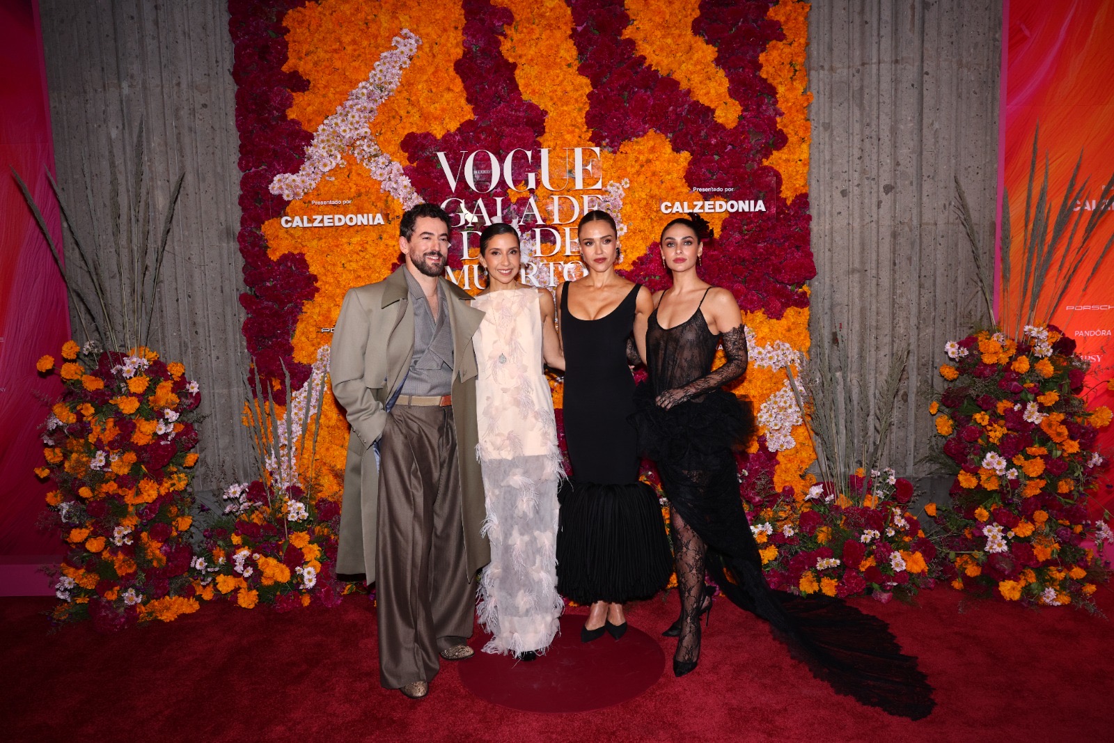 Galería ENTREFAM - Vogue celebra el Día de Muertos.