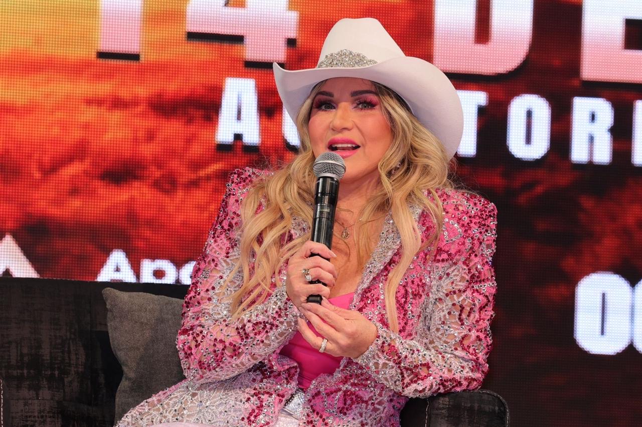 Galería ENTREFAM - Alicia Villarreal Regresa Al Auditorio Nacional