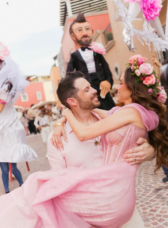 Galería ENTREFAM - Karla Díaz Y Daniel Dayz Cumplen Sueño Espectacular.